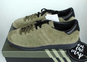 adidas man united trainers