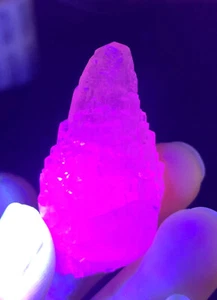 21g Natural Out Of Print Pink Fluorescent Calcite Mineral Specimen / HunanChina - Picture 1 of 8