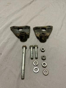 1969 OEM HONDA CL/CB350 TOP ENGINE MOUNTING BRACKET WITH HARDWEAR - Picture 1 of 2