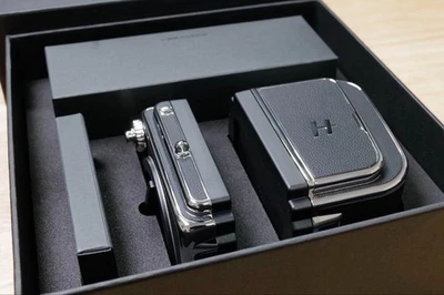 Hasselblad 907X with CFV II 50C Digital Back – 50MP Medium Format Set Unused - Image 1 of 4