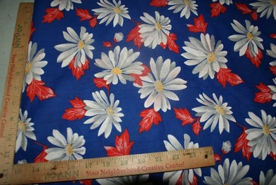 Vintage Large Daisy Flower Design Blue Background Fabric 32 x 34" Fast Shipping - Image 1 of 2