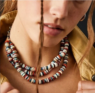 Collar FREE PEOPLE RIPTIDE Cuentas Capas en Turquesa Foto 1 de 4