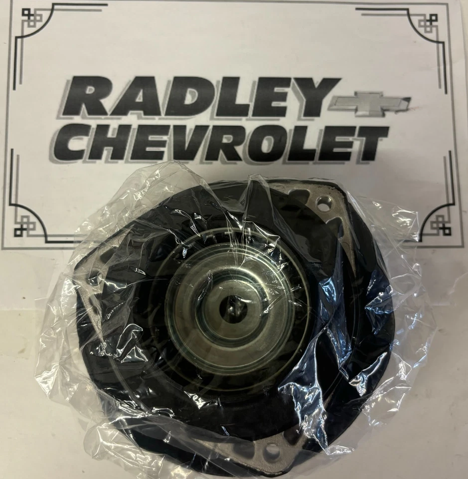 NEW GM OEM 2018 CHEVROLET CRUZE FRONT SUSPENSION- STRUT MOUNT GMC 39028988 - Image 1 of 1