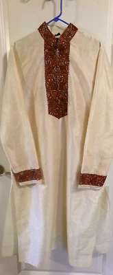 VINTAGE HYATT MENS'S WEAR IVORY CAFTAN w/BURGUNDY/GOLD EMBROIDERY & BEADING - 42 - Image 1 of 4