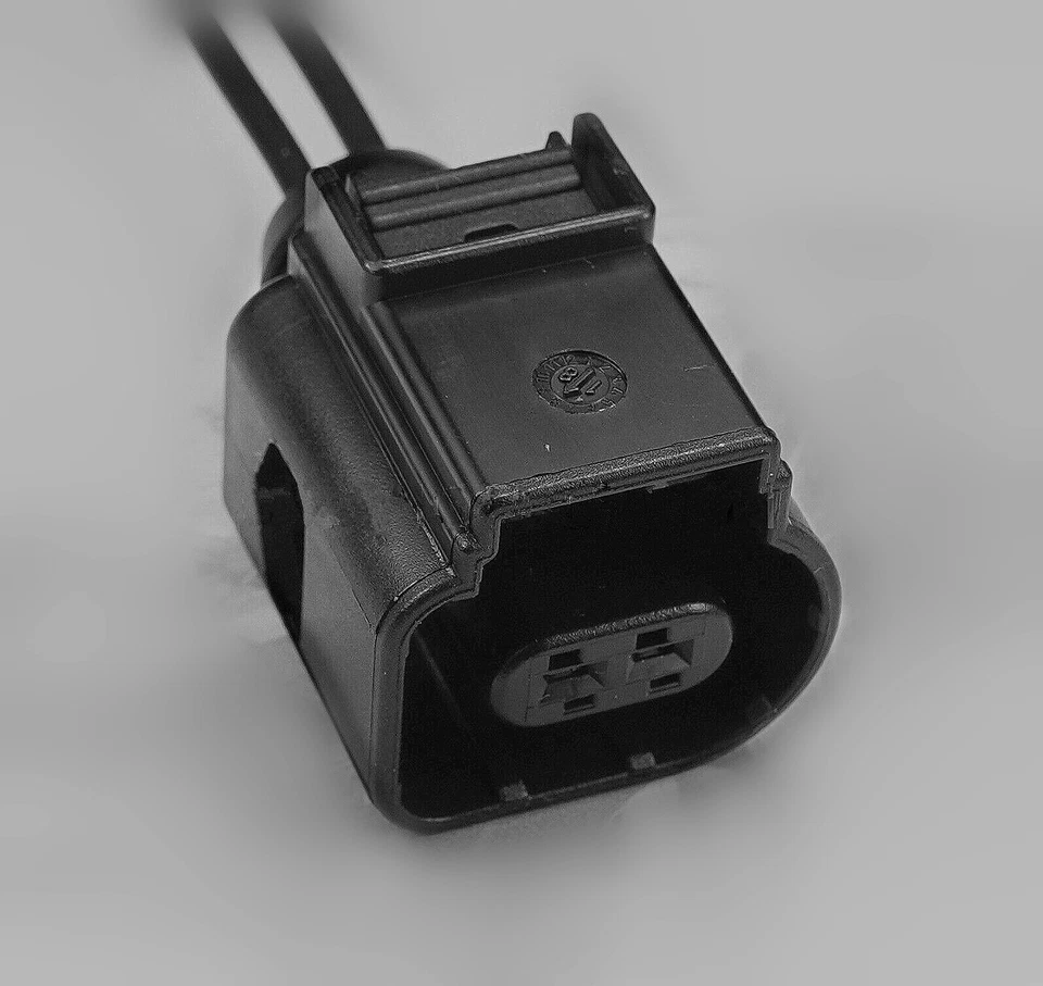 For Audi A6 Quattro 2006-2014 Uro-012826 Coolant Temperature Sensor Connector  - Image 1 of 1