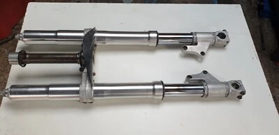 DUCATI ST2 ST3 ST4 97-07 900SS IE ? FRONT FORKS AND BOTTOM YOKE - Image 1 of 4