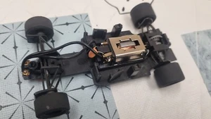 SCALEXTRIC FERRARI F1/87 4087 EXIN MADE IN SPAIN CHASIS EJES MOTOR SUSPENSIONES - Imagen 1 de 9