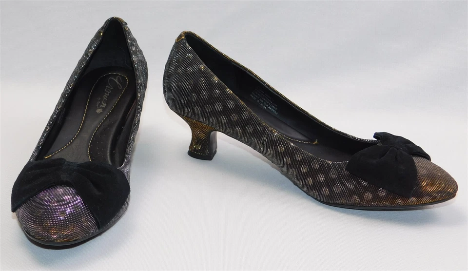 NUEVO Zapatos de tacón Crown By BORN ISIE envueltos a lunares talla 9,5 Foto 1 de 4