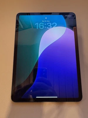 Apple iPad Pro 3. Gen 256GB, Wi-Fi + 5G (Cellular), 11 Zoll - Space Grau - Bild 1 von 4