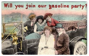 ¿TE UNIRÁS A NUESTRA FIESTA DE LA GASOLINA 1915? COCHE VIEJO 3 MUJERES 2 HOMBRES WAYMART PA POSTAL - Imagen 1 de 2