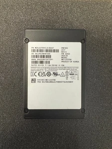 SSD SAMSUNG PM1653 3,84 To SAS 24 Go/s lecture intensive 2,5" MZ-ILG3T80 - Photo 1/1