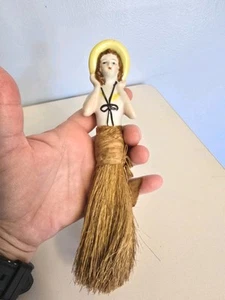 Vintage Japan Porzellan Dame mit Hut Half Doll Kosmetikbürste Deko - Bild 1 von 9