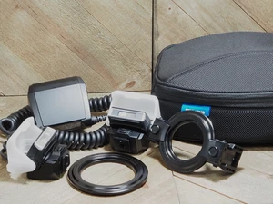 OLYMPUS STF-8 Macro Flash for Macro Lens MINT CONDITION W/CASE 46mm + 62mm RINGS - Picture 1 of 8