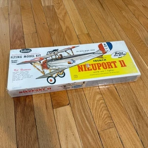 Vintage Guillow’s French Nieuport II WWI Balsa Kit 24” wing span kit #203 - Picture 1 of 6