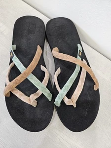Teva Women's US Size 11 Olowahu Flip Flop Mixed B Maple Sugar Multi - Picture 1 of 8