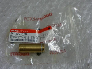 DUCATI 400 600 750 900 GUIDAVALVOLA MAGGIORATA 0,003 ORIGINALE COD. 30320041CB - Picture 1 of 1