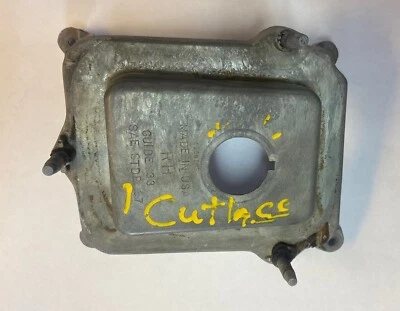 67 Oldsmobile Cutlass 442 1967 luz trasera derecha carcasa soporte luz trasera usado OEM Foto 1 de 2