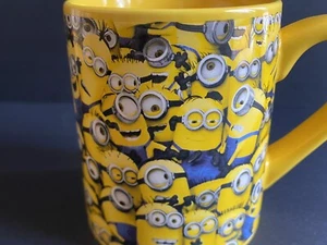 Despicable Me Minions yellow ceramic Coffee Cup Mug 12 Oz EXCELLENT - Bild 1 von 5