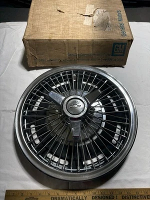 NOS 1964-1966 Chevy Impala Chevelle Nova Caprice G10 14” Wheel Hub Cover 3834904 - Image 1 of 4