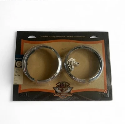 Par de anillos de ajuste de lámpara de paso cromados OEM Harley-Davidson 69622-99B nuevo en paquete 1962-up Foto 1 de 4