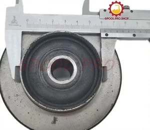 Adatto per CAT 311B 312A E110B E120B 0994709 8x Supporti Motore Supporti Cuscini in Gomma - Foto 1 di 6