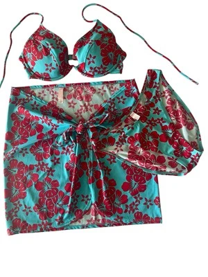 Traje de baño Victoria Secret 3 piezas talla 36C S/M flores tropicales fondo verde azulado Foto 1 de 4