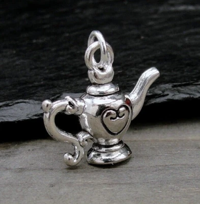 Dije de tetera de plata - Colgante de tetera 3D con corazón - Dije de taza de té - Regalo de té Foto 1 de 3