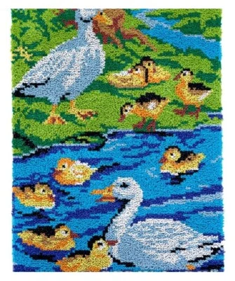 Duck Family Rug Latch Hooking Kit (85x58cm) - Image 1 of 4