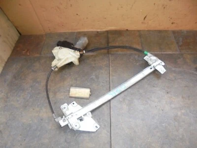 MITSUBISHI CARISMA 2001 HATCH OFFSIDE DRIVER SIDE REAR WINDOW MOTOR REGULATOR - Image 1 of 4