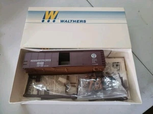 HO Walthers 40' Steel Boxcar w/Dreadnaught Ends PRR 932-3102 65402 - Picture 1 of 2