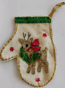 Guanti vintage natalizi artigianali in feltro 8” panna con ornamento renna/corona leggi! - Foto 1 di 5