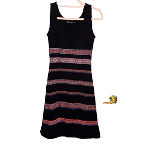 Vestido Suéter Peruvian Connection Sullana Negro Estampado Sin Mangas Talla XS - Imagen 1 de 4