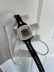 Garmin Forerunner 10 GPS Orologio Corsa Atletica Rosa Bianco + Cavo di Ricarica FUNZIONA - Foto 1 di 8