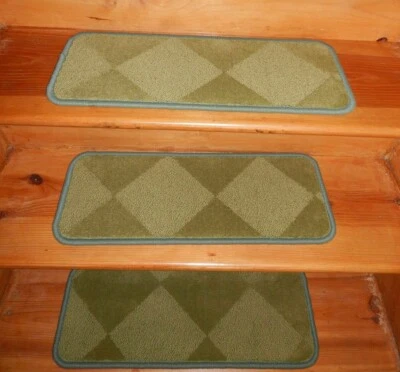 13 = Paso 9"" x 24"" aterrizaje 30"" x 24"" lana tejida alfombra peldaños escalera. Foto 1 de 4