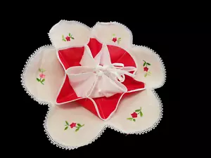 Vintage Embroidered Fabric Bun Roll Biscuit Server Warmer Red Floral 11" - Picture 1 of 10