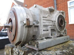 BONFIGLIOLI GEARBOX, REDUCTION GEARBOX "GEARBOX ONLY". Spares/ Repair. ITALY. - Picture 1 of 8