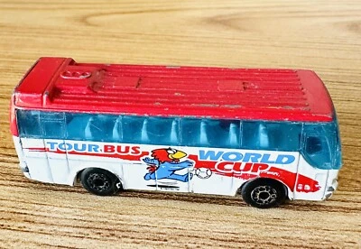 1995 MATCHBOX IKARUS COACH WORLD CUP TOUR WHITE 1:140 DIECAST 3" BUS W/ RED BLUE - Image 1 of 4