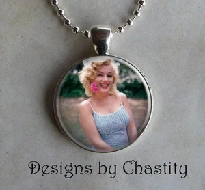 Young Marilyn Monroe Necklace Pendant VTG Glass Charm Pink Flower Movie Starlet  - Picture 1 of 1