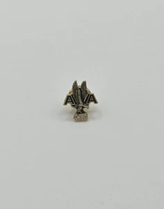 American Airlines 20 Year Service Award Imitation 2 Diamond Gold Tone Pin - Picture 1 of 5
