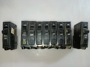 Square D QO Breaker Lot (8) - 6× 20A + 1× 30A + 1× 15A einpolig ungeprüfter Zug - Bild 1 von 3