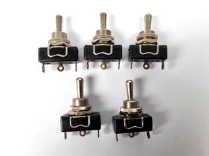 5x Vintage APR France 3-Way Toggle Switches 2A 250V Panel Mount Ex-MOD Job Lot - Picture 1 of 18