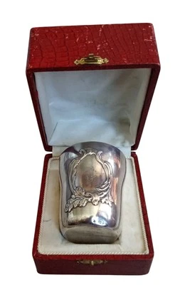 Ancienne Timballe Gobelet Baptême Monogrammes CJ Argent Massif Boulenger - Photo 1/4