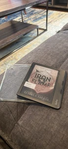 Kobo Libra 7" Colour E-Reader with Glare-Free Colour E-Ink Display Black - Picture 1 of 4