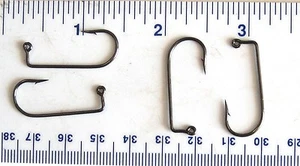 100 anzuelos de pesca Matzuo 775010 negros plantilla de Aberdeen talla 1 (117010 3X fuertes) - Imagen 1 de 1