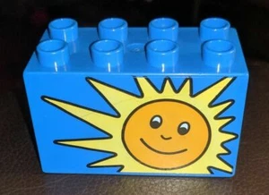 LEGO DUPLO 2x4x2 DECORATED BRICK SMILING SUN BLUE SKY DECAL PART PIECE RARE HTF - Picture 1 of 2