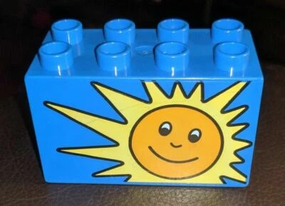 LEGO DUPLO 2x4x2 DECORATED BRICK SMILING SUN BLUE SKY DECAL PART PIECE RARE HTF - Image 1 of 2