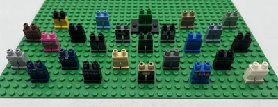 Lego Minifigura Piernas con Caderas Lote de 25 Pares Algunos Impresos Algunos Sólidos Ver Fotos Foto 1 de 4