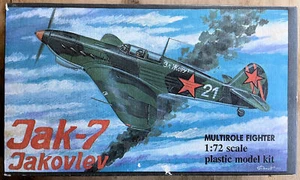 YAKOVLEV YAK-7 MULTI-ROLE FIGHTER WW2 SOVIET AF VVS 1/72-SCALE KIT EASTERN FRONT - Picture 1 of 3