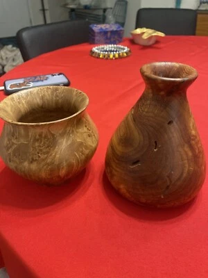 Современная заказная ваза из эвкалипта с латунными и бордовыми вставками BOGO - Изображение 1 из 4