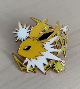 Jolteon Pokémon Center Large Enamel Pin Japan 2017 Eevee Collectable Sun Moon - Picture 1 of 3